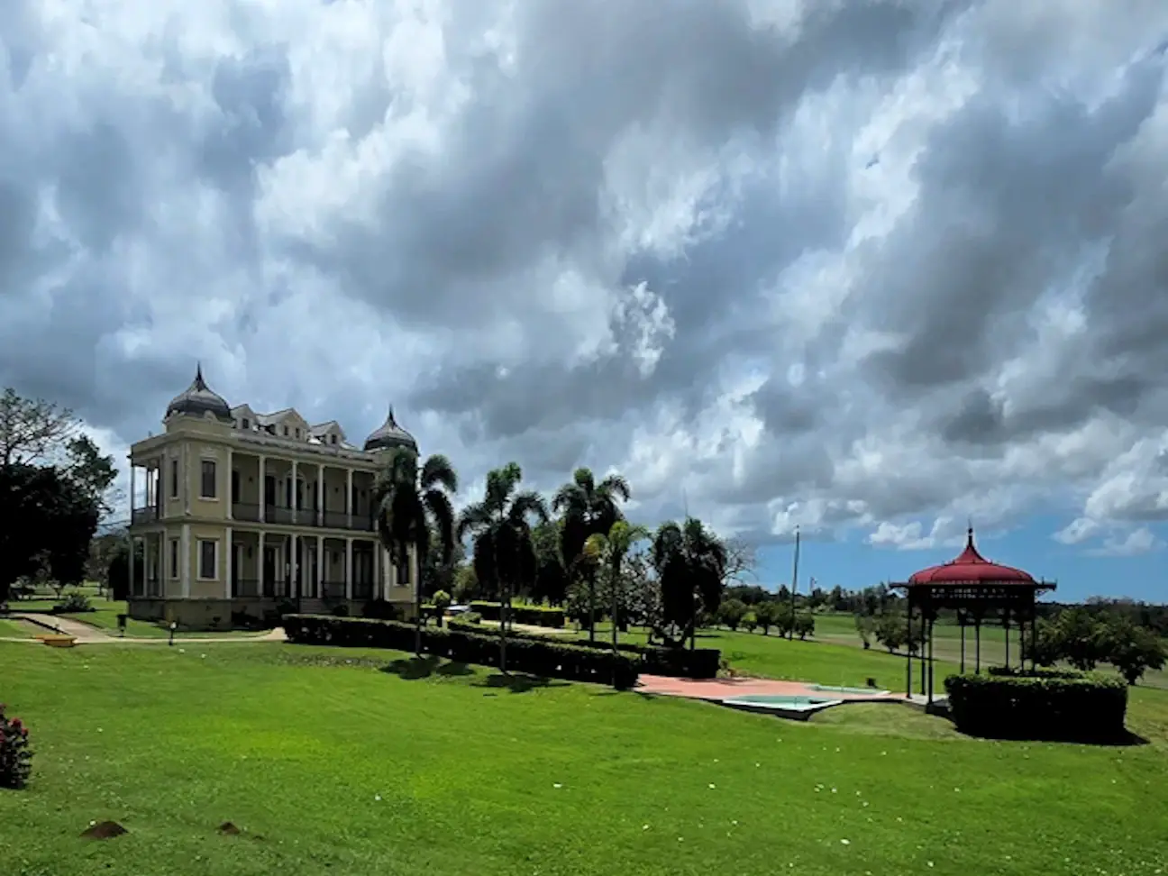 Castillo Labadie (Palacete Los Moreau), Puerto Rico - Things to See and Do