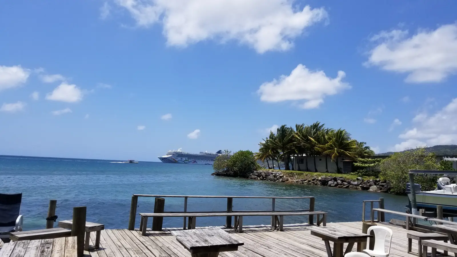 Coxen Hole, Roatan, Honduras - Things to See and Do